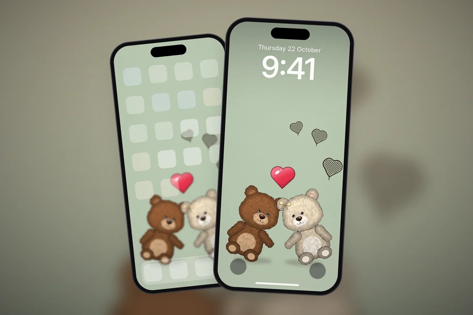Two Teddies in Love as a Lock Screen and Home Screen